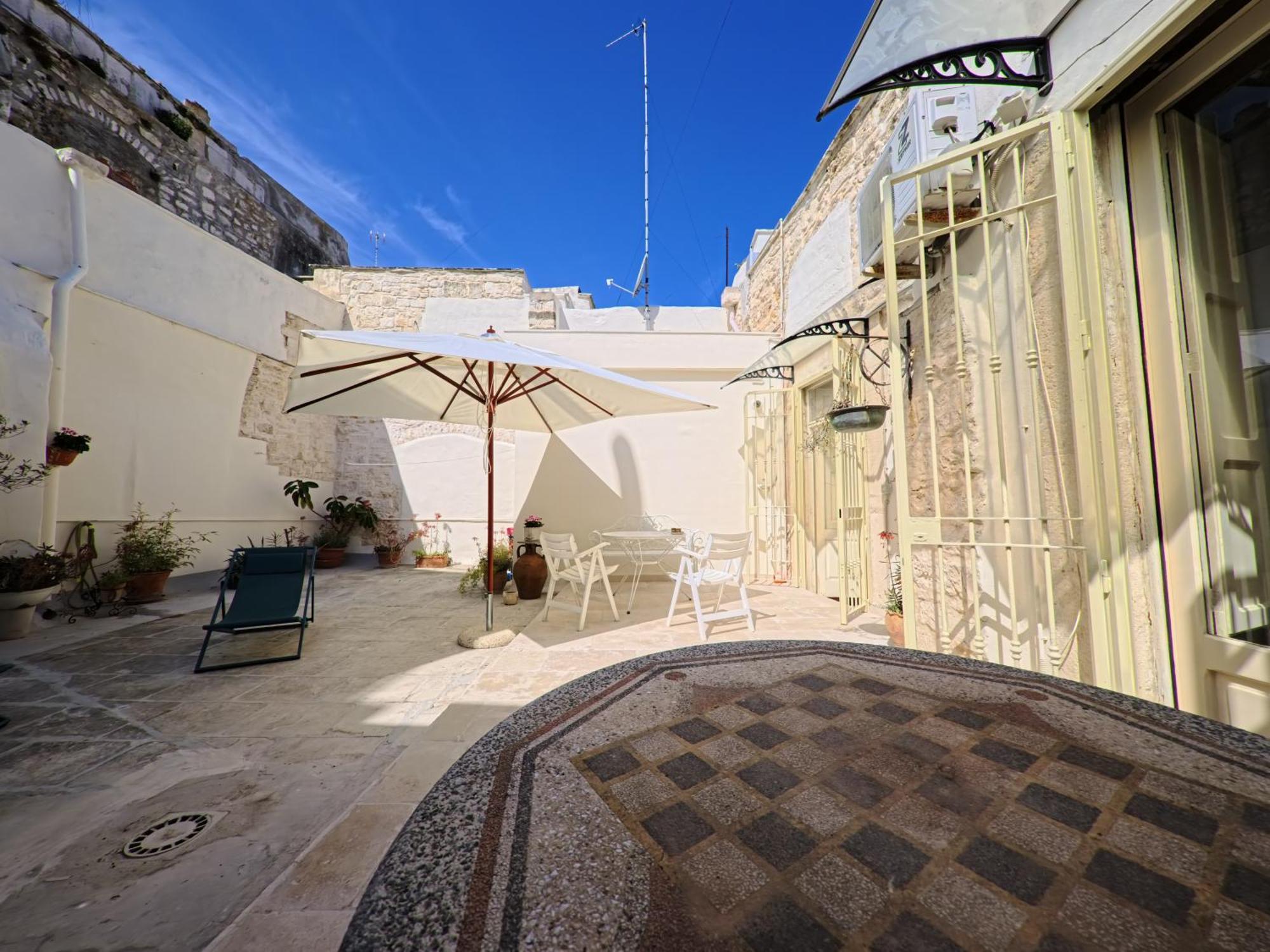 Palazzo Framarino Dei Malatesta - Noble Floor - XIV Century جيوفيناتسو المظهر الخارجي الصورة