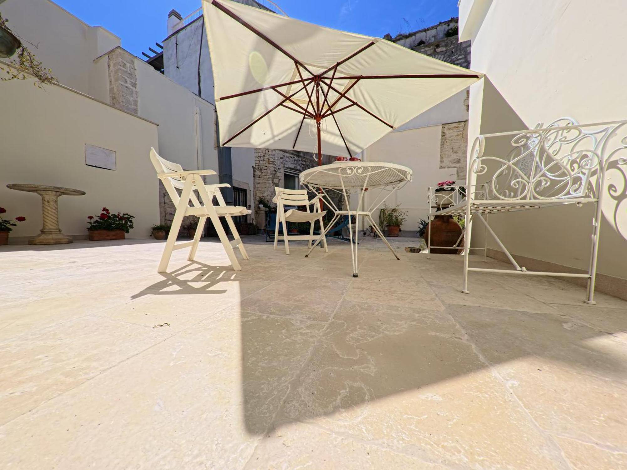 Palazzo Framarino Dei Malatesta - Noble Floor - XIV Century جيوفيناتسو المظهر الخارجي الصورة