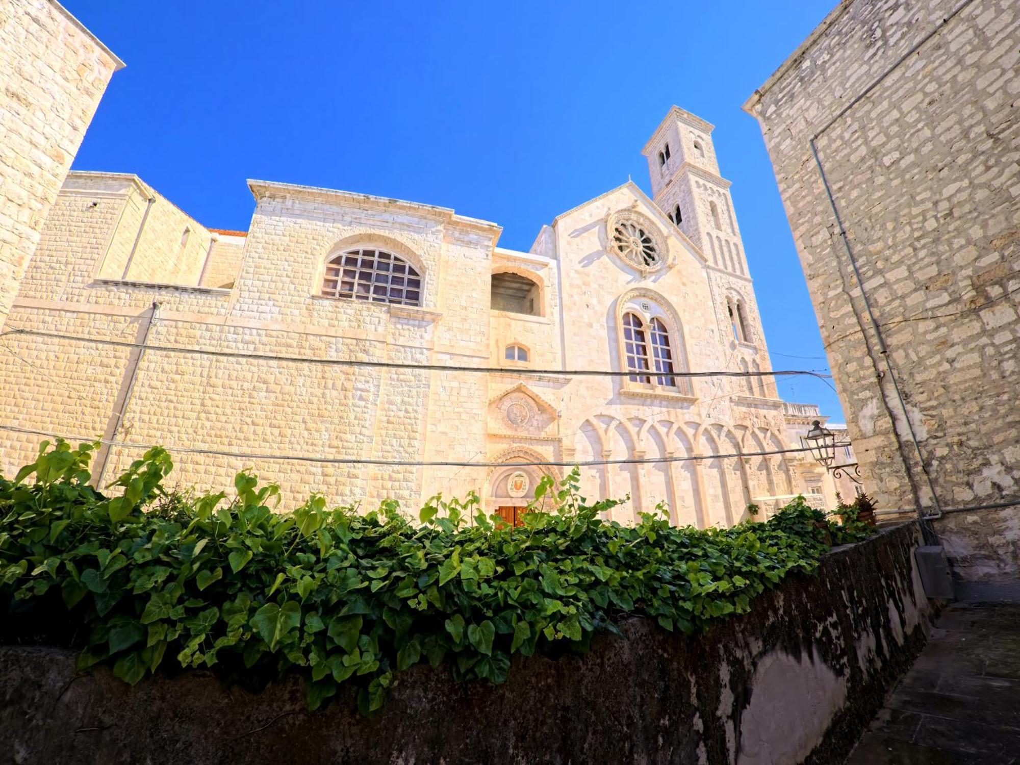 Palazzo Framarino Dei Malatesta - Noble Floor - XIV Century جيوفيناتسو المظهر الخارجي الصورة