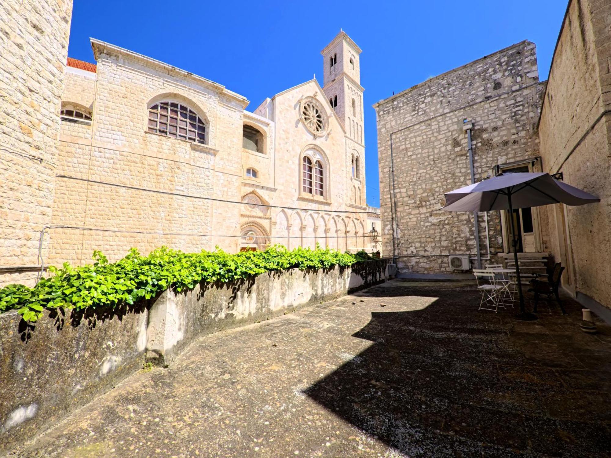Palazzo Framarino Dei Malatesta - Noble Floor - XIV Century جيوفيناتسو المظهر الخارجي الصورة