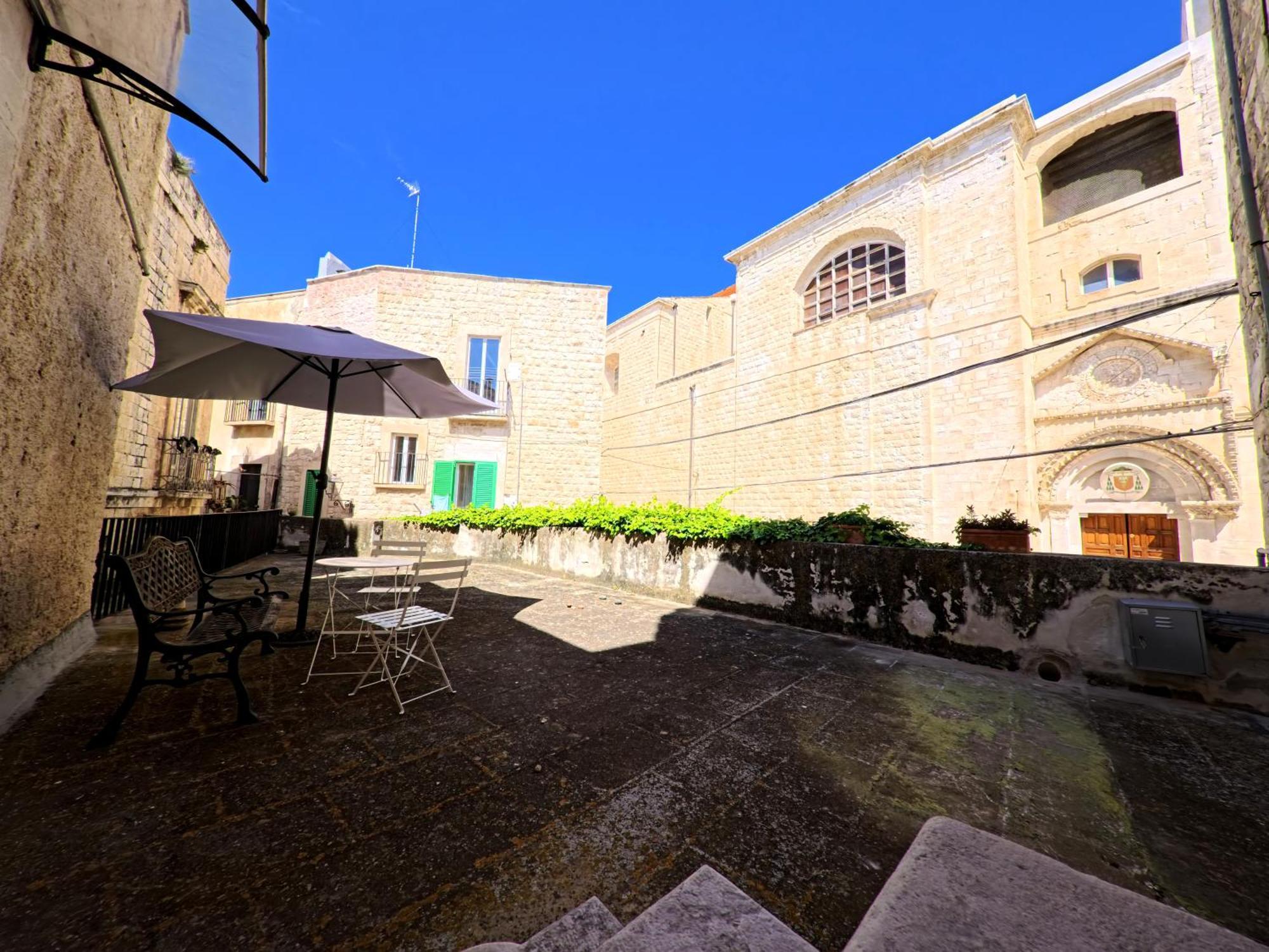 Palazzo Framarino Dei Malatesta - Noble Floor - XIV Century جيوفيناتسو المظهر الخارجي الصورة